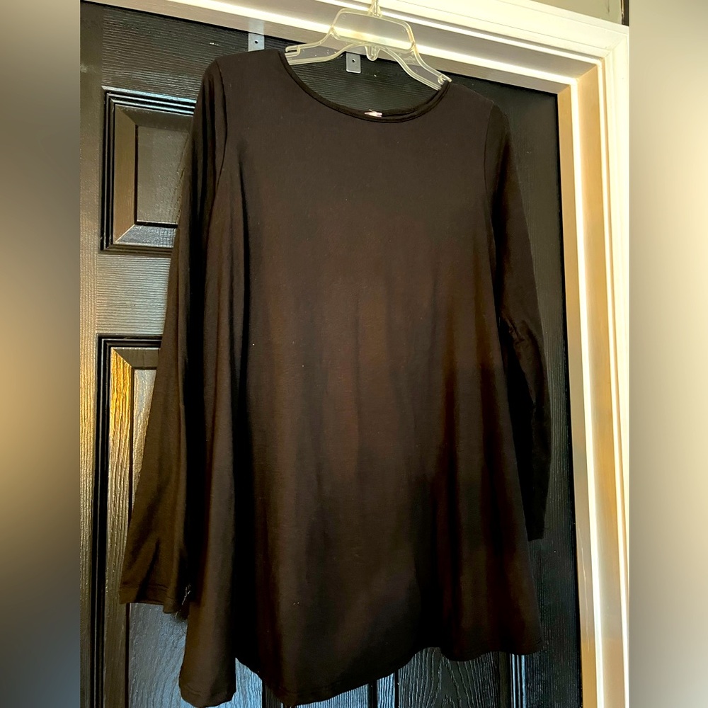 Beeson River Black Pullover with buttons on back